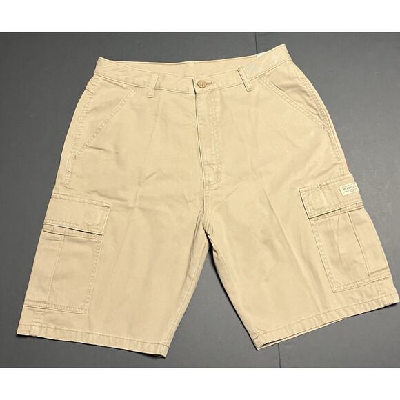 Mens Wrangler Cargo Shorts Relaxed Fit Knee Length Khaki Size 32 Reg 9.5 Inseam - Picture 2 of 11